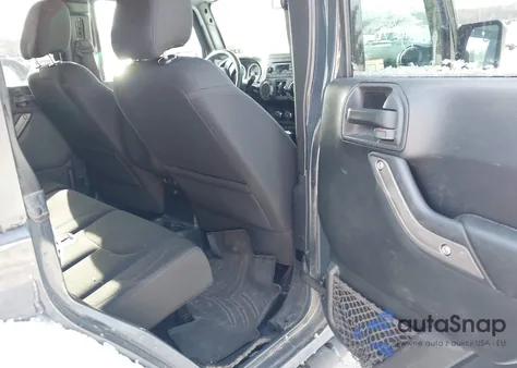 2016 Jeep Wrangler Unlimited Sport z USA, uszkodzony, nr VIN 1C4BJWDG9GL231245